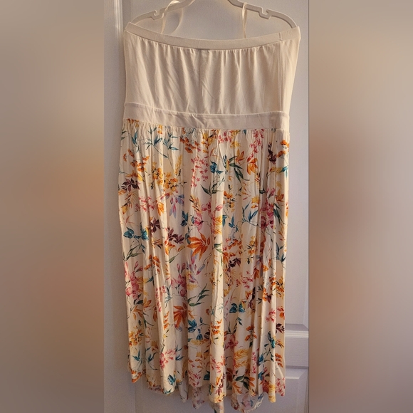 Torrid Strapless White and Multicolor Floral Dress - Picture 6 of 10